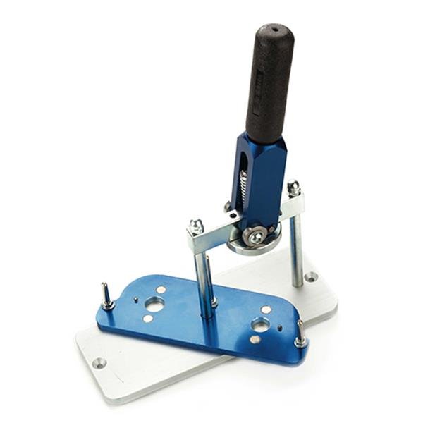 Maquina de crachás varios moldes B-700 B-700